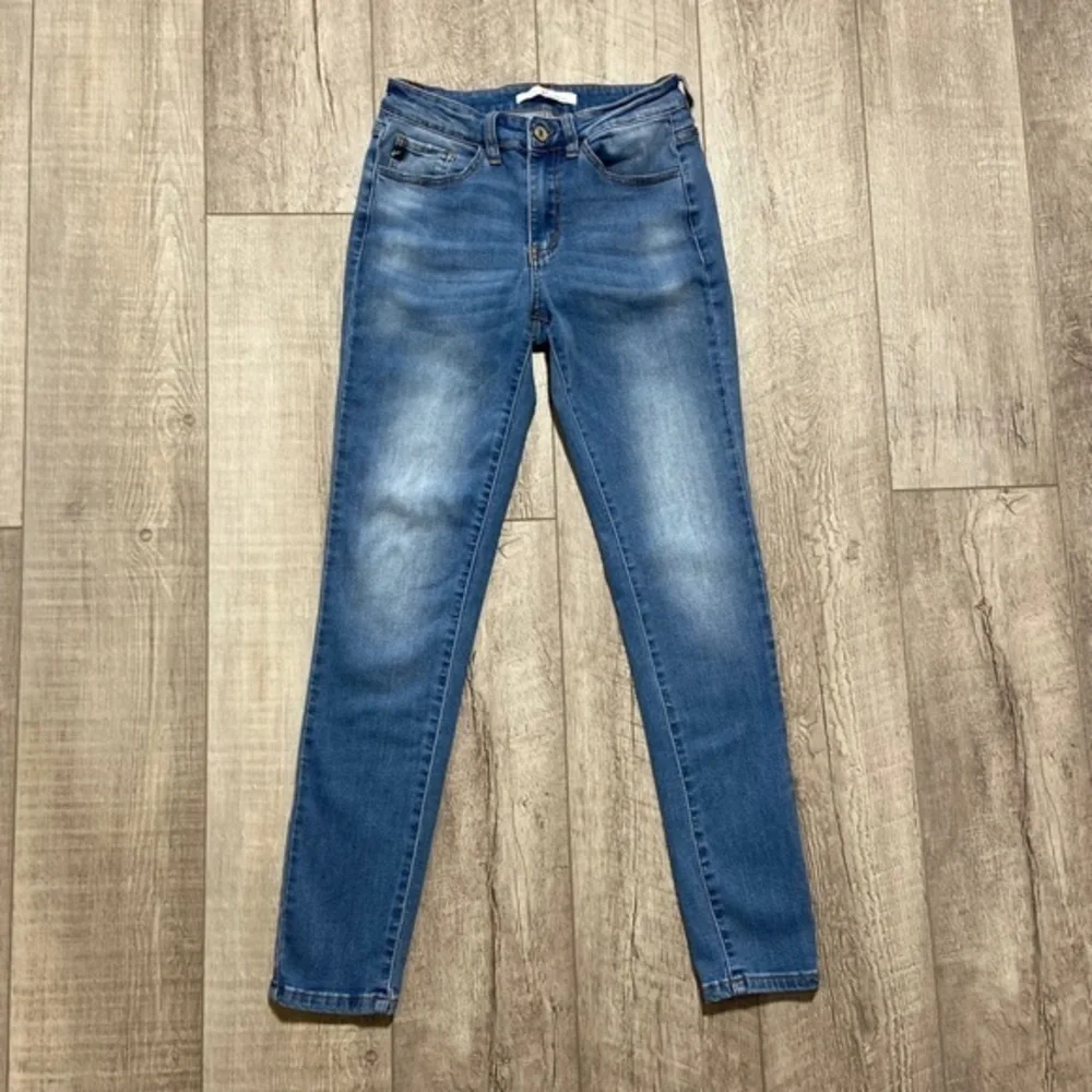 KanCan 5/26 Women’s Mid Rise Skinny‎ Jeans KC11214LGH Light Wash Stretchy